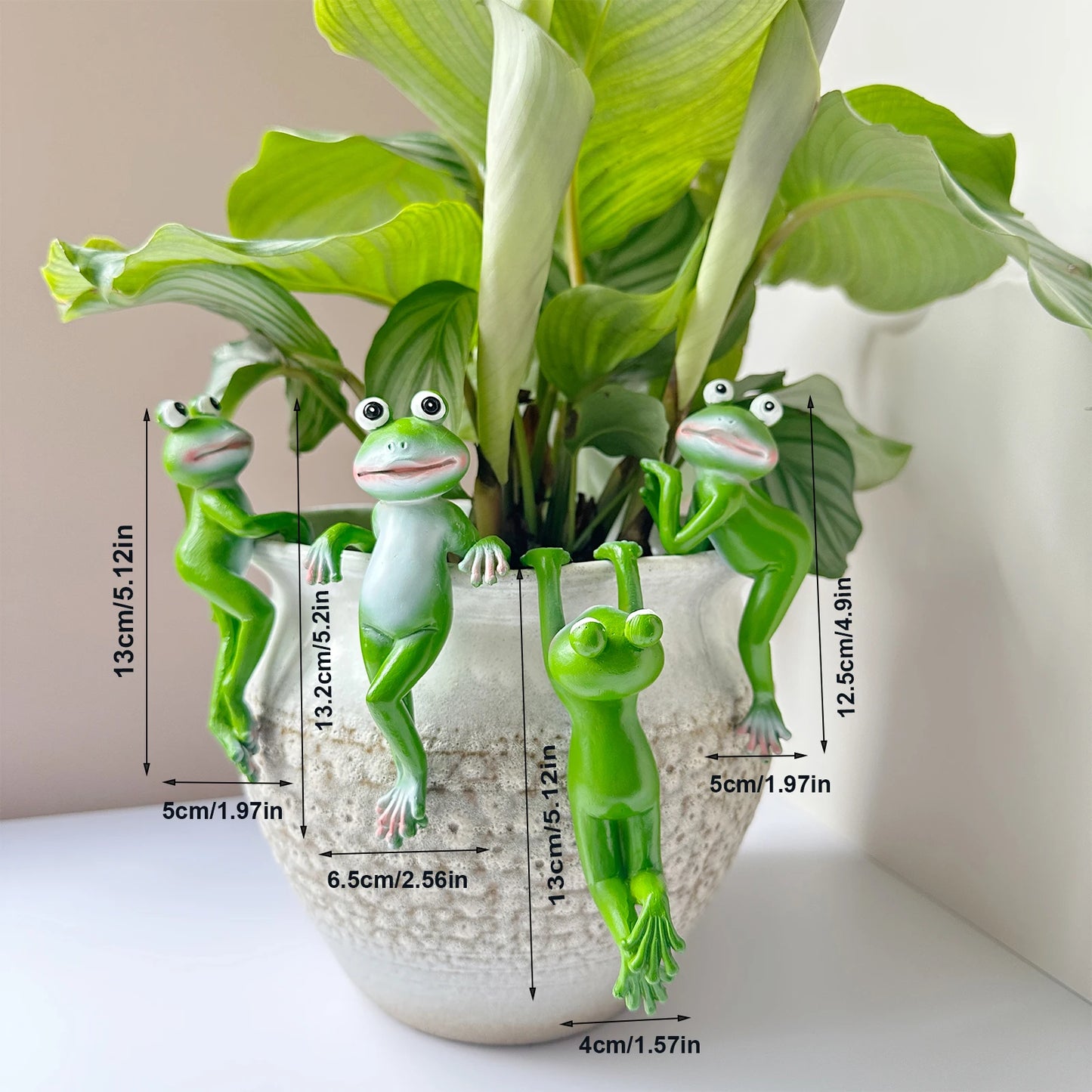 Hanging Frogs Figurine